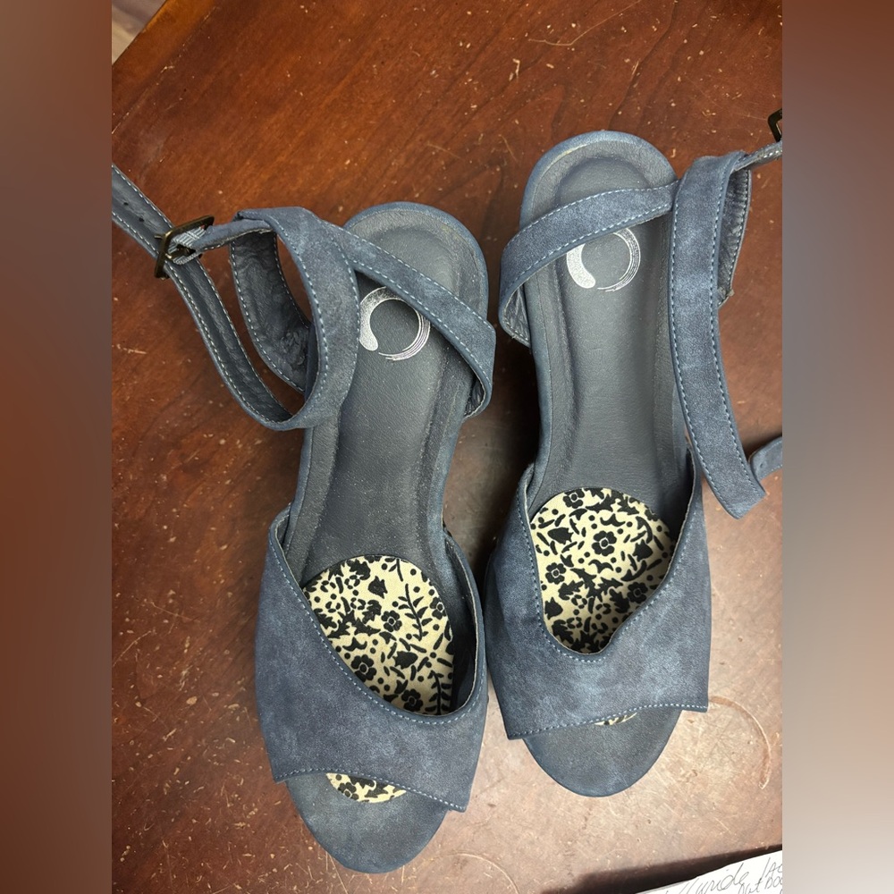 Journee slate blue suede 3” heels 1  strap Beachy‎ nautical 9 church party